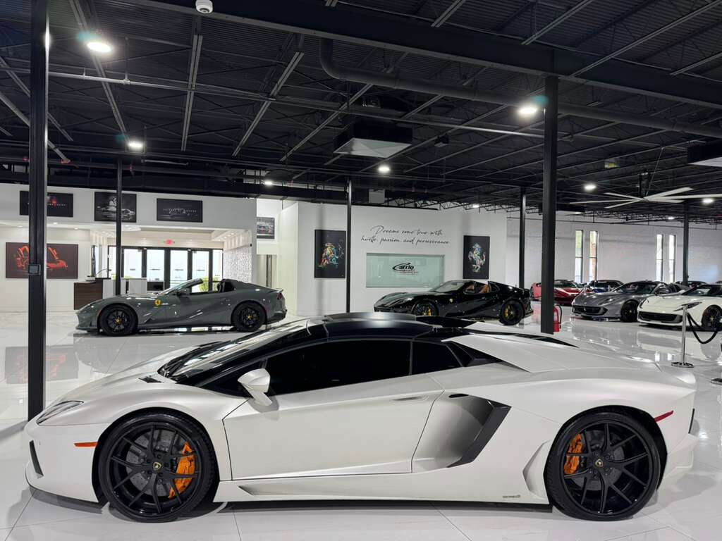 2014 Lamborghini Aventador Roadster Bianco Canopus paint, Sensonum audio system AND MUCH MORE!! Fort Lauderdale FL