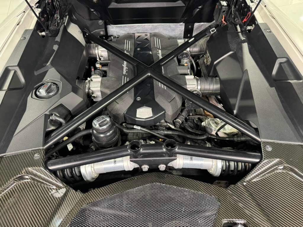 2014 Lamborghini Aventador Roadster Bianco Canopus paint, Sensonum audio system AND MUCH MORE!! Fort Lauderdale FL