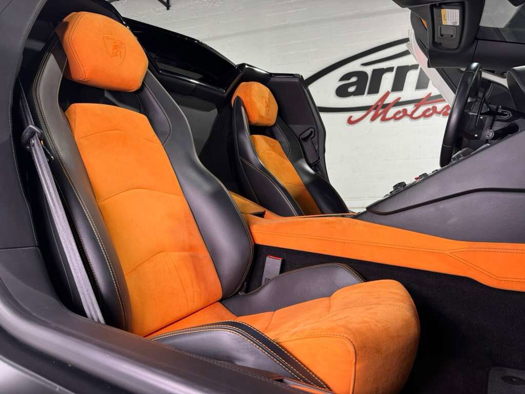 2014 Lamborghini Aventador Roadster Bianco Canopus paint, Sensonum audio system AND MUCH MORE!! Fort Lauderdale FL