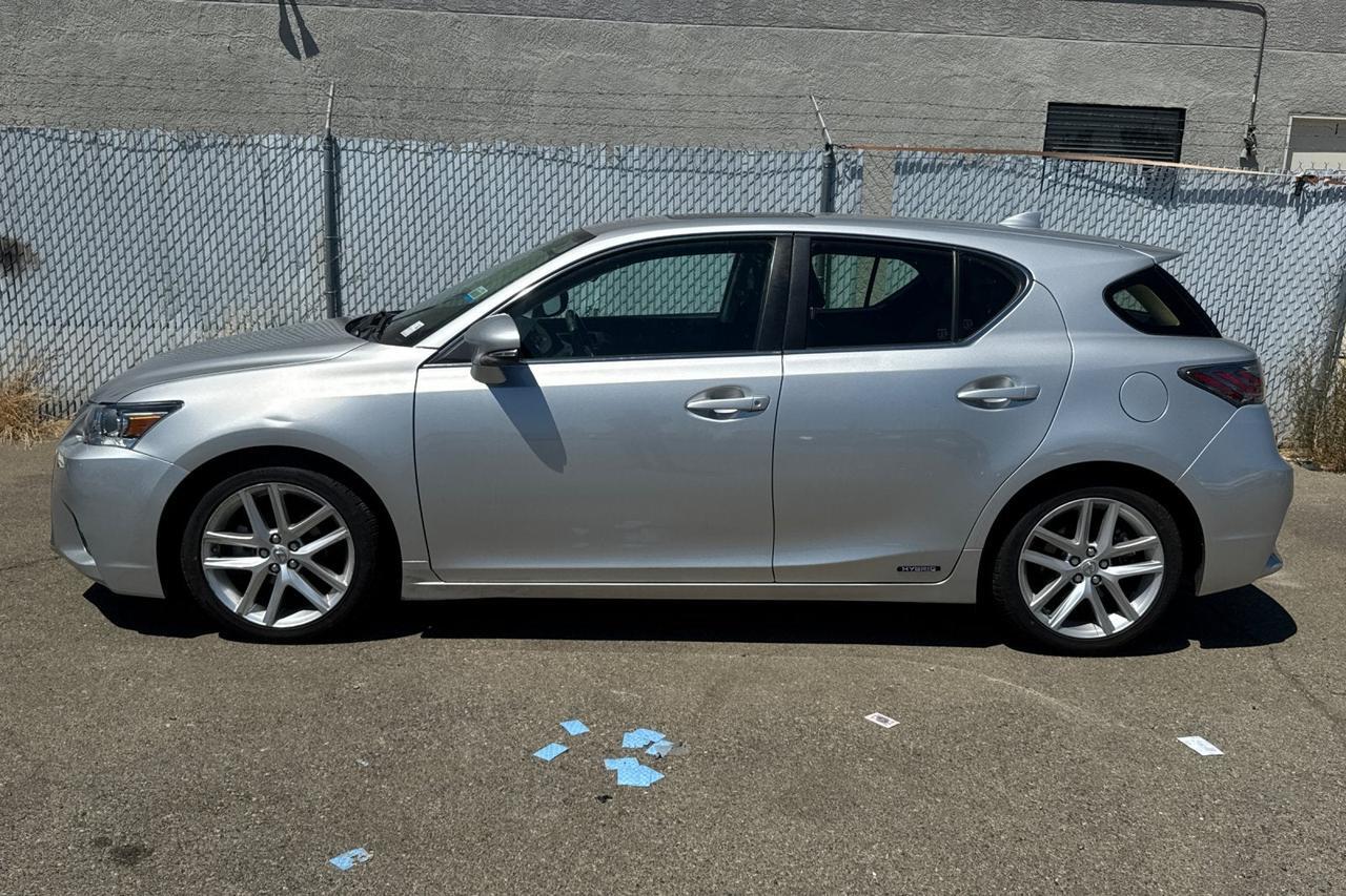 2014 Lexus CT 200h Hybrid