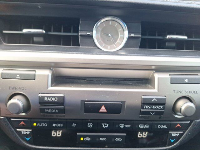 2014 Lexus ES 300h Hybrid Hurst TX