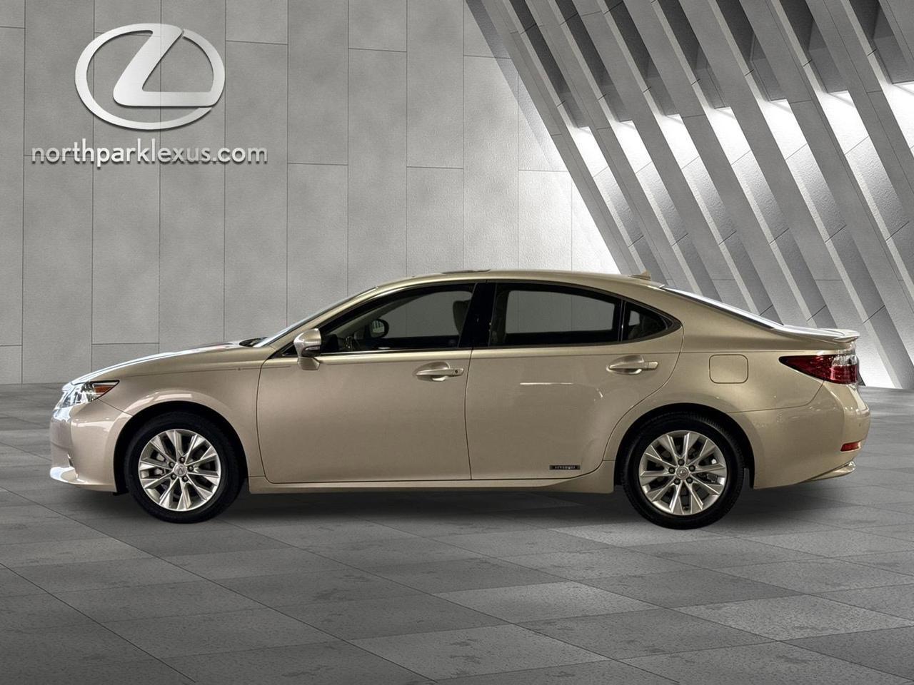 2014 Lexus ES 300h Hybrid