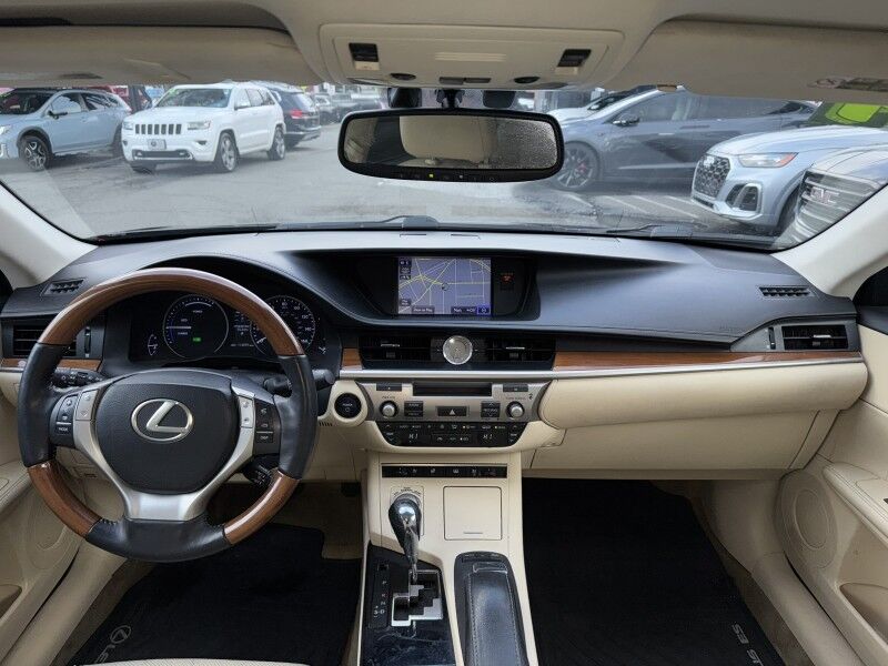 2014 Lexus ES 300h Hybrid w/ Luxury Package w/Bamboo Trim Arlington VA