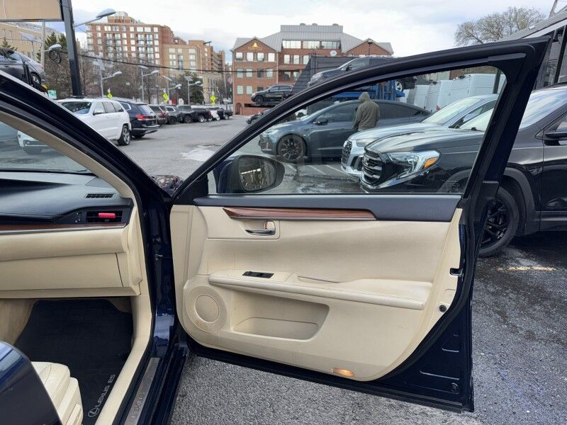 2014 Lexus ES 300h Hybrid w/ Luxury Package w/Bamboo Trim Arlington VA