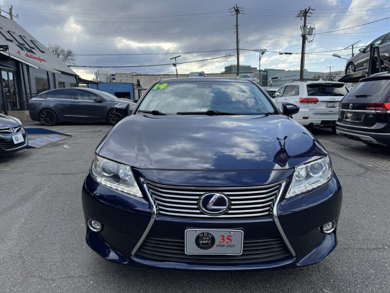 2014 Lexus ES 300h Hybrid w/ Luxury Package w/Bamboo Trim Arlington VA