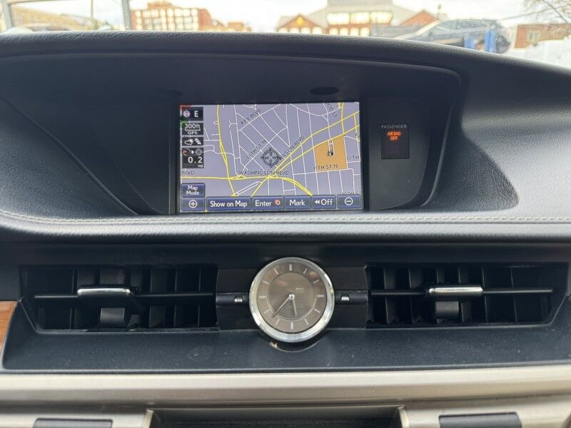 2014 Lexus ES 300h Hybrid w/ Luxury Package w/Bamboo Trim Arlington VA