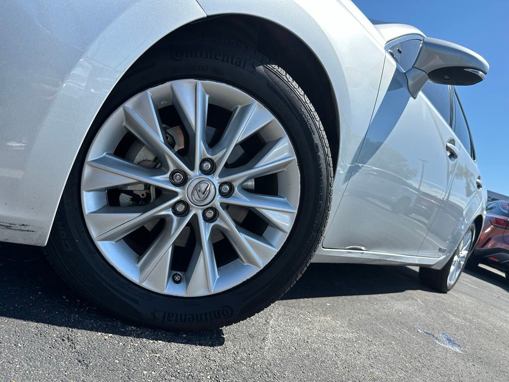 2014 Lexus ES 300h