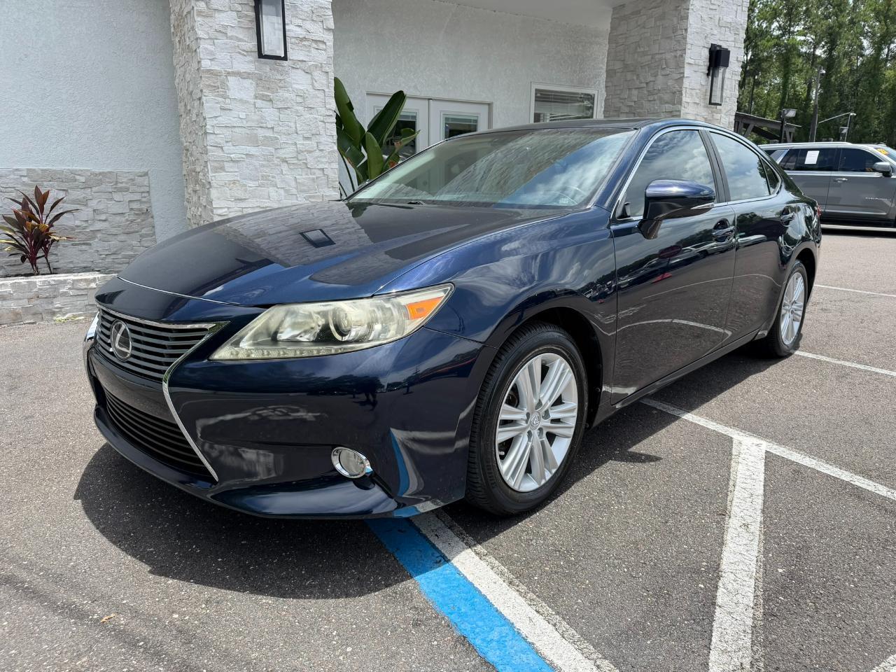 2014 Lexus ES 350 4dr Sdn