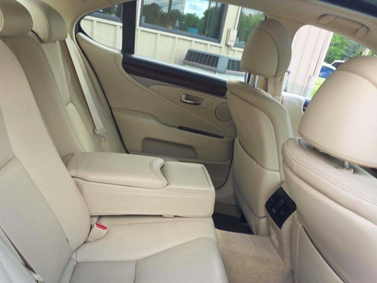 2014 Lexus LS 460 Ventilated Seats Blind Spot Monitor Portland OR