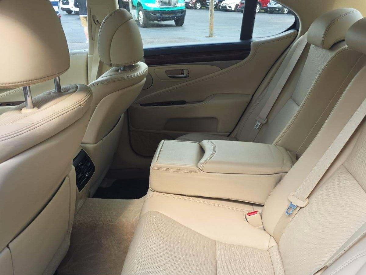 2014 Lexus LS 460 Ventilated Seats Blind Spot Monitor Portland OR