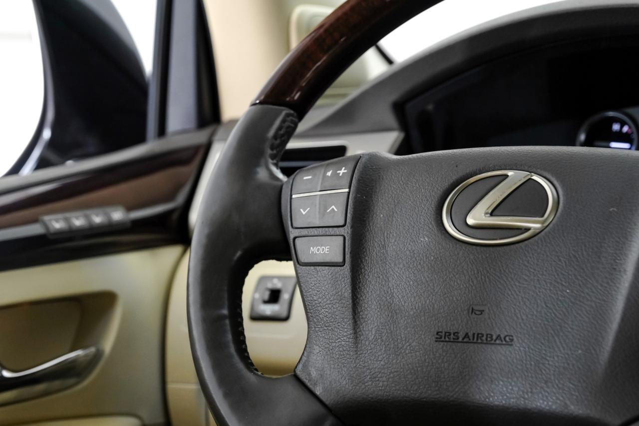 2014 Lexus LX 570 AWD NAVIGATION TV ENTERTAINMENT SUNROOF LEATHER SEATS REAR CAMERA KEYLESS START Carrollton TX