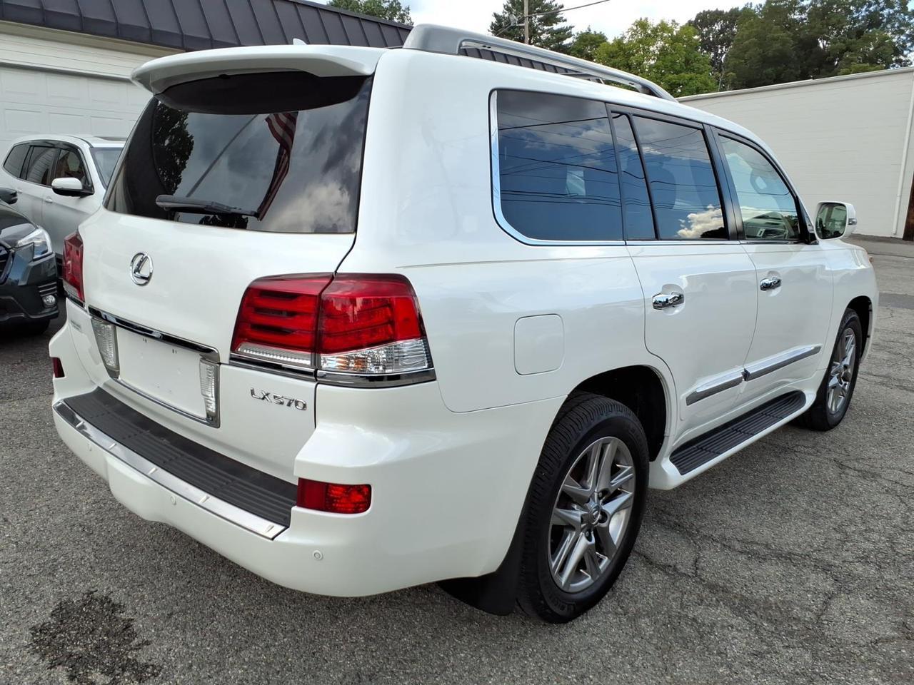 2014 Lexus LX 570 Base
