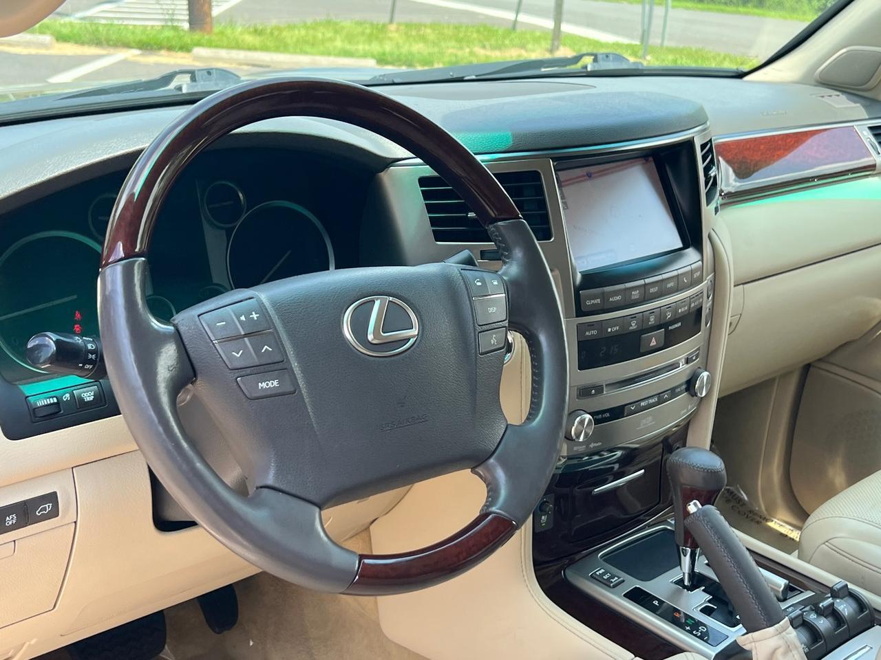 2014 Lexus LX 570 Hagerstown MD