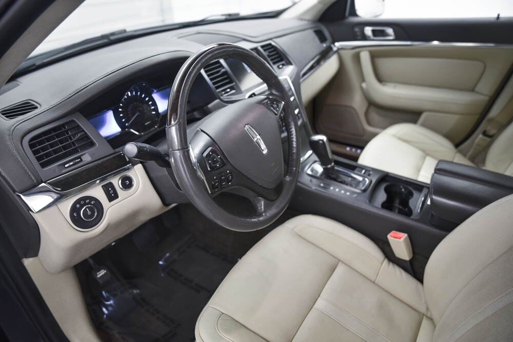 2014 Lincoln MKS Base AKRON OH