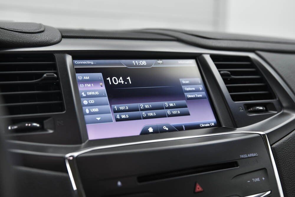 2014 Lincoln MKS Base AKRON OH