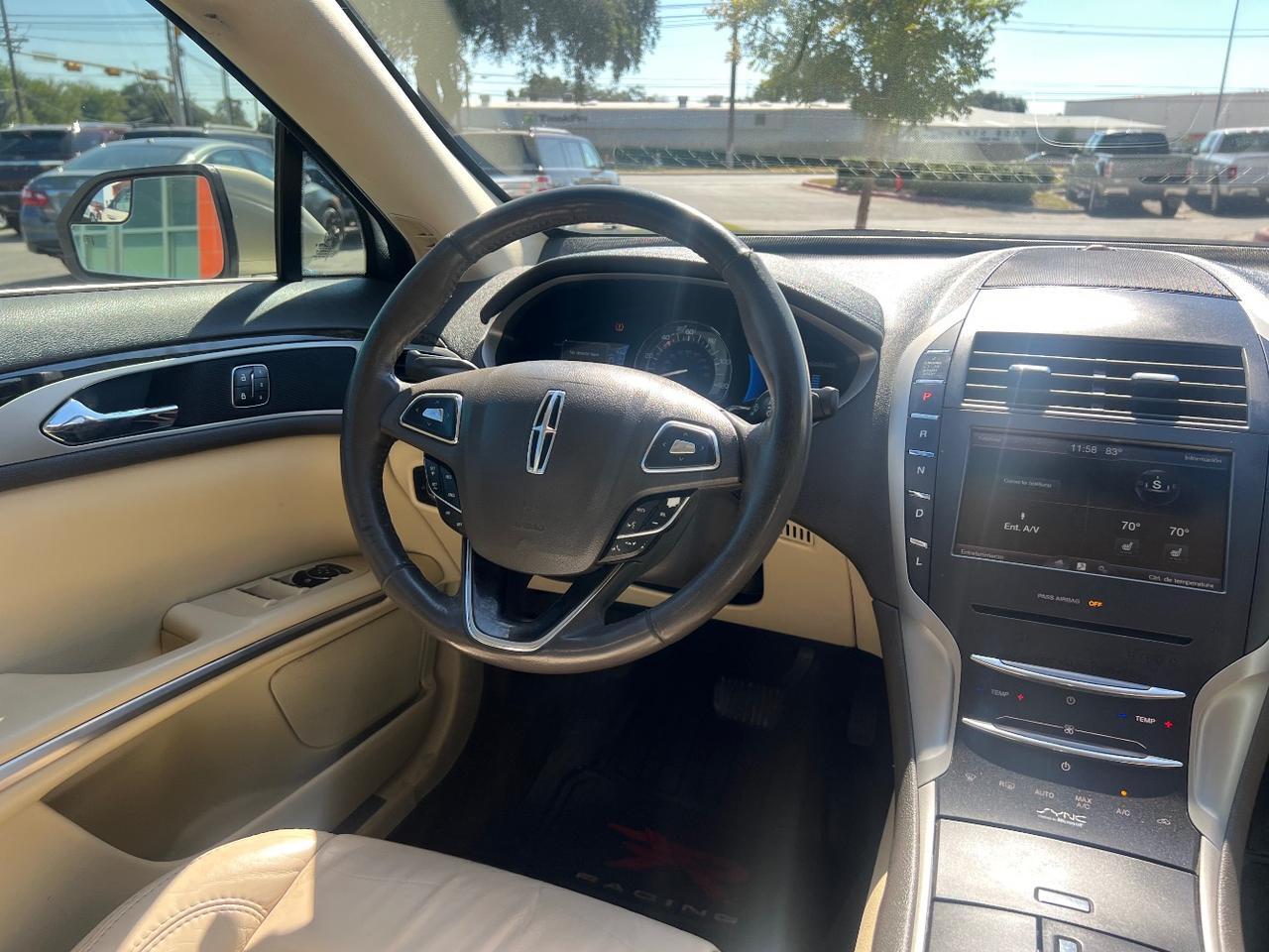 2014 Lincoln MKZ Hybrid Sedan Austin TX