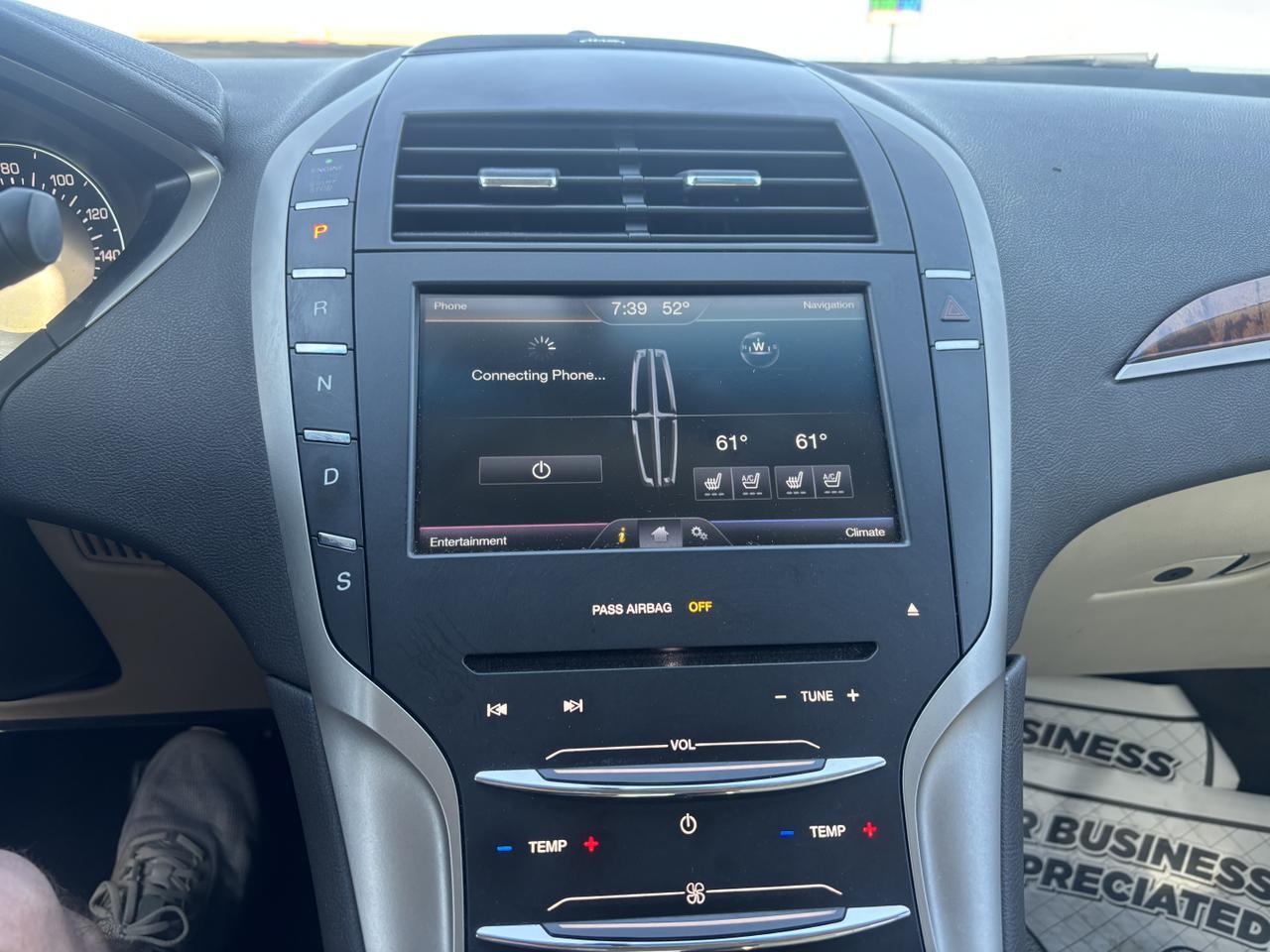 2014 Lincoln MKZ Sedan 4D Aurora MO