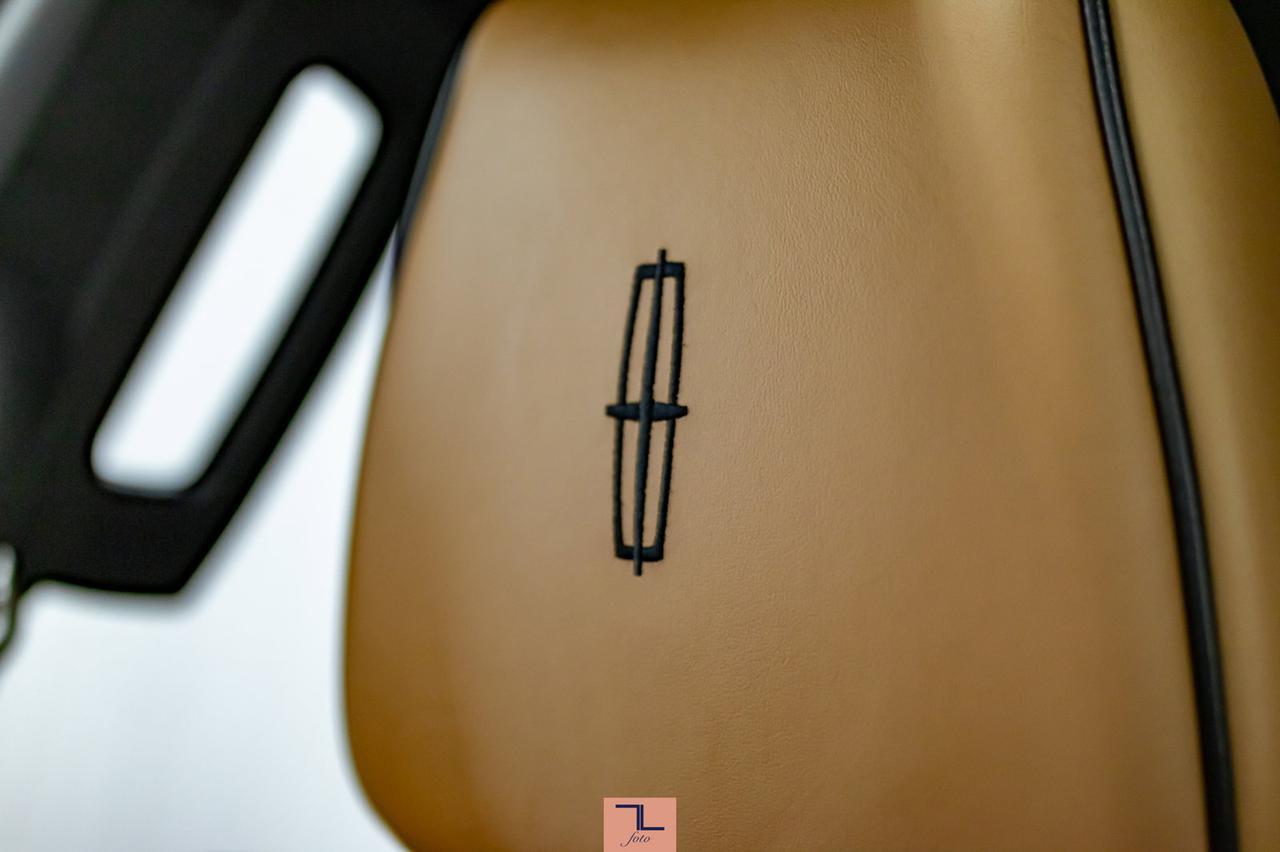 2014 Lincoln Navigator AWD Limited Leather Roof Nav BCam Red Deer AB