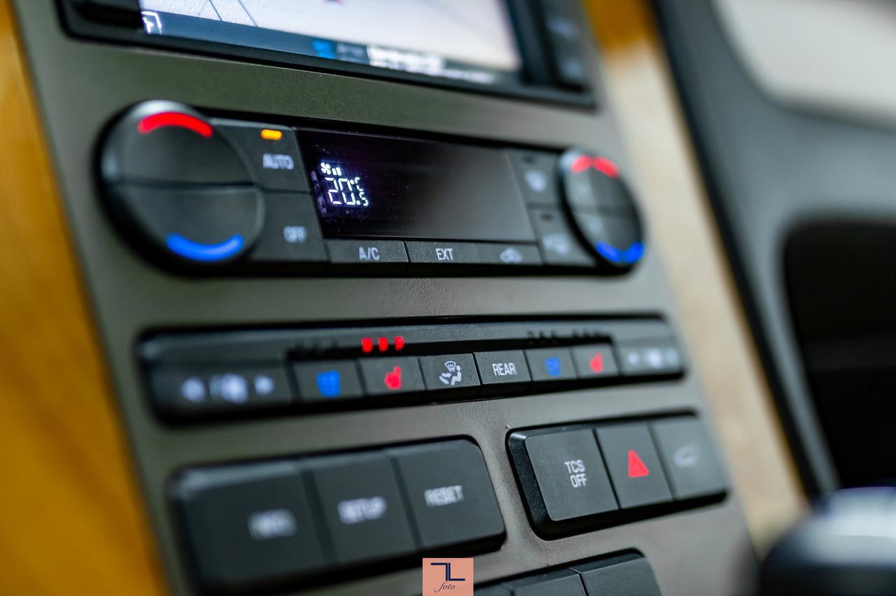 2014 Lincoln Navigator AWD Limited Leather Roof Nav BCam Red Deer AB