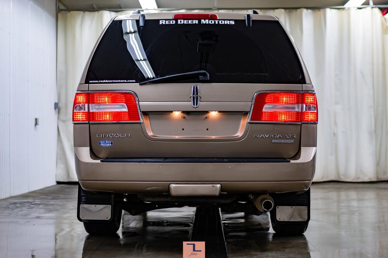 2014 Lincoln Navigator AWD Limited Leather Roof Nav BCam Red Deer AB