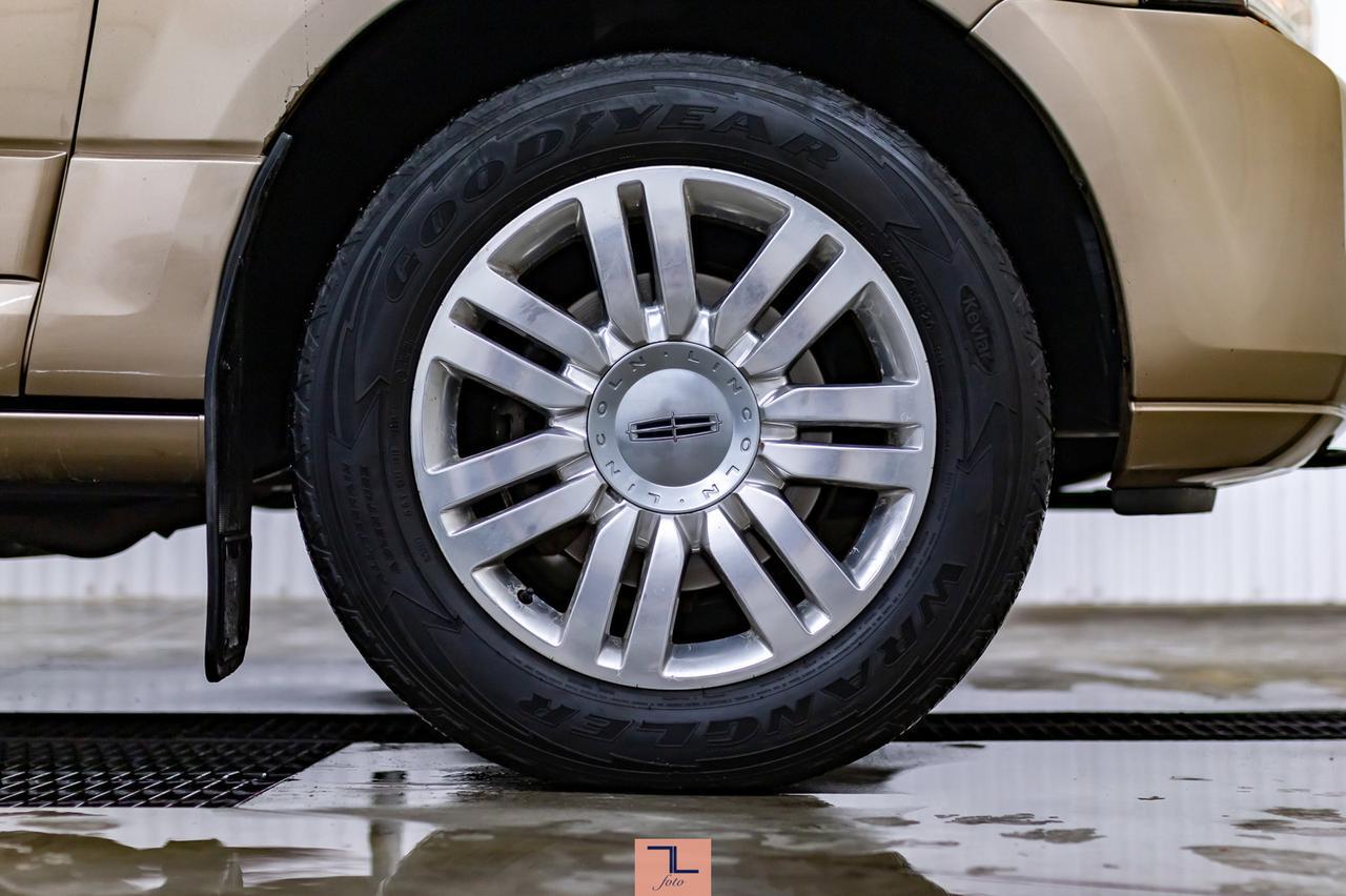 2014 Lincoln Navigator AWD Limited Leather Roof Nav BCam Red Deer AB