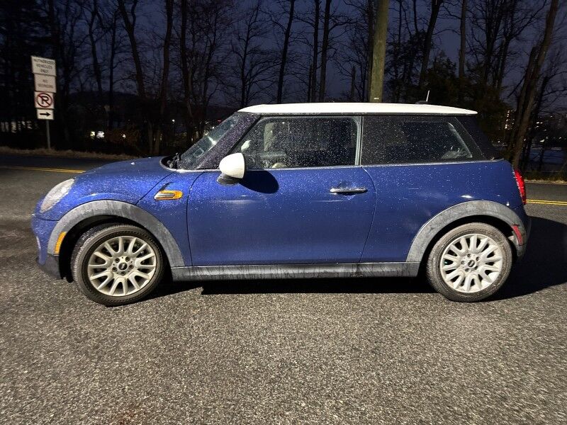 2014 MINI Cooper Hardtop 2-Door Hardtop FWD w/ Premium Package 2 Arlington VA