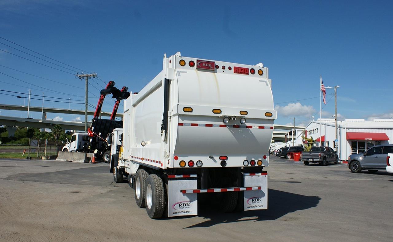 2014 Mack LEU613 30 yd Heil Side Loader Garbage Truck Tampa FL