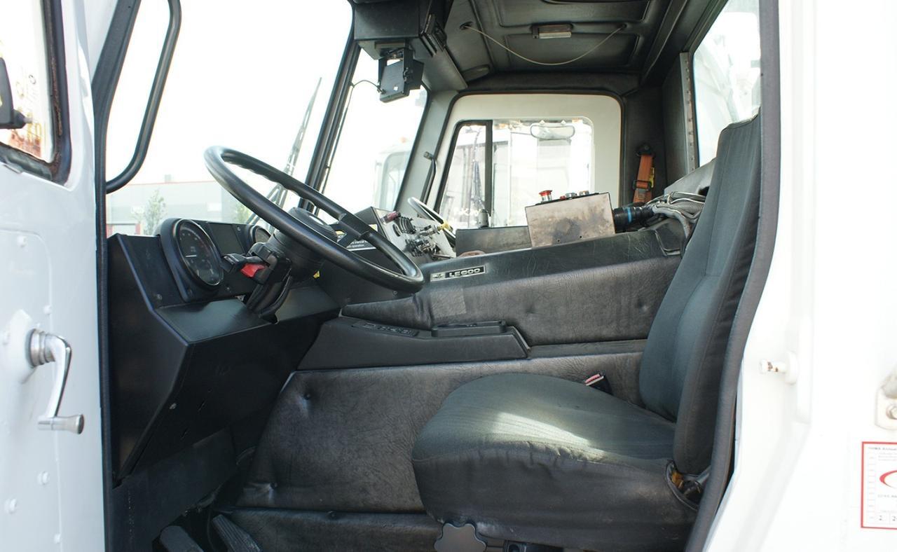 2014 Mack LEU613 30 yd. Heil Side Loader Garbage Truck Tampa FL