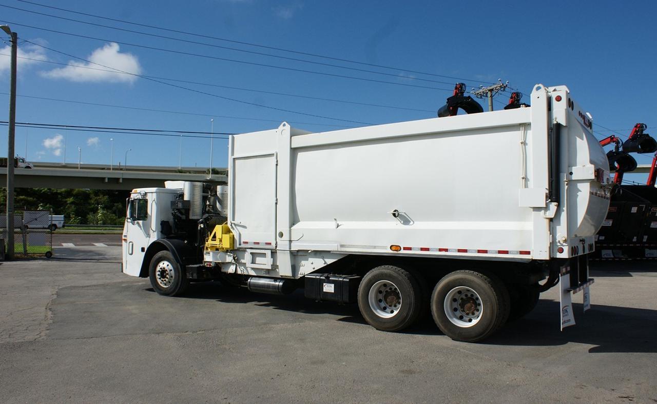 2014 Mack LEU613 30 yd. Heil Side Loader Garbage Truck Tampa FL