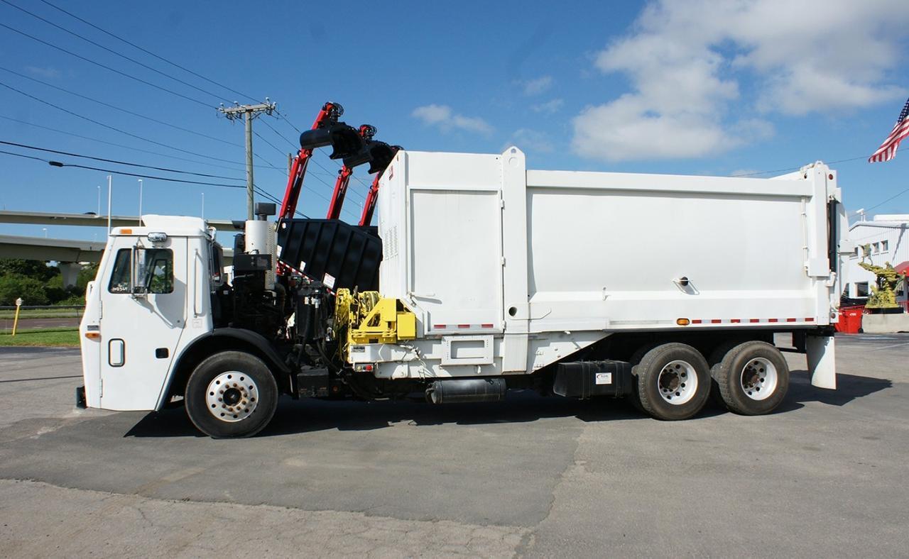 2014 Mack LEU613 30 yd. Heil Side Loader Garbage Truck Tampa FL
