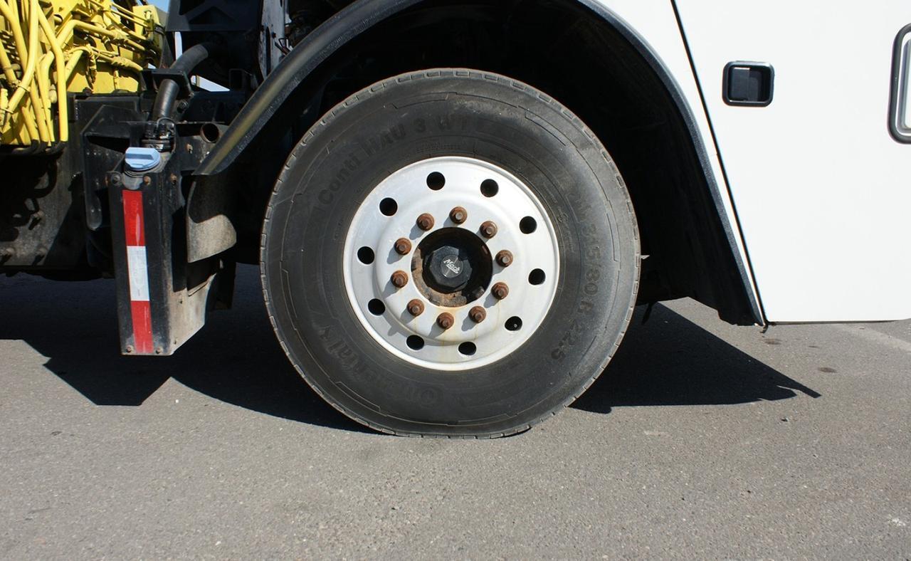 2014 Mack LEU613 30 yd. Heil Side Loader Garbage Truck Tampa FL