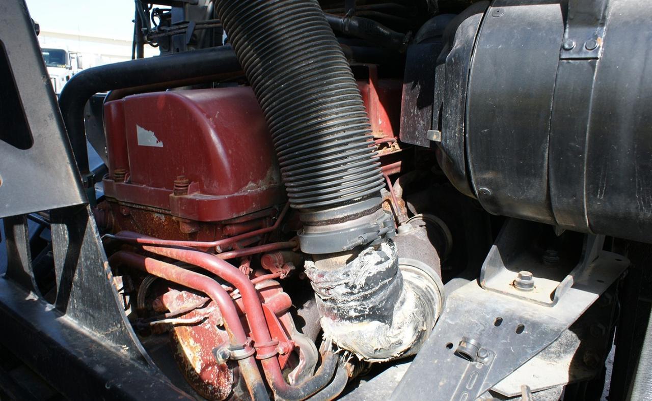 2014 Mack LEU613 30 yd. Heil Side Loader Garbage Truck Tampa FL