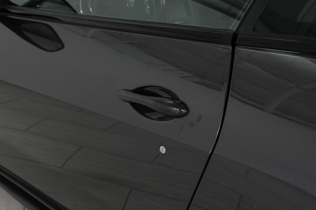 2014 Maserati GranTurismo SPORT NAVIGATION LEATHER HEATED SEATS FRONT AND REAR PARKING SENSORS BOSE SOUND PADDLE SHIFTERS Carrollton TX