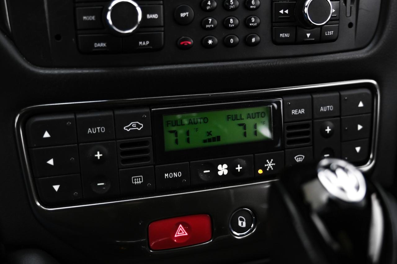 2014 Maserati GranTurismo SPORT NAVIGATION LEATHER HEATED SEATS FRONT AND REAR PARKING SENSORS BOSE SOUND PADDLE SHIFTERS Carrollton TX