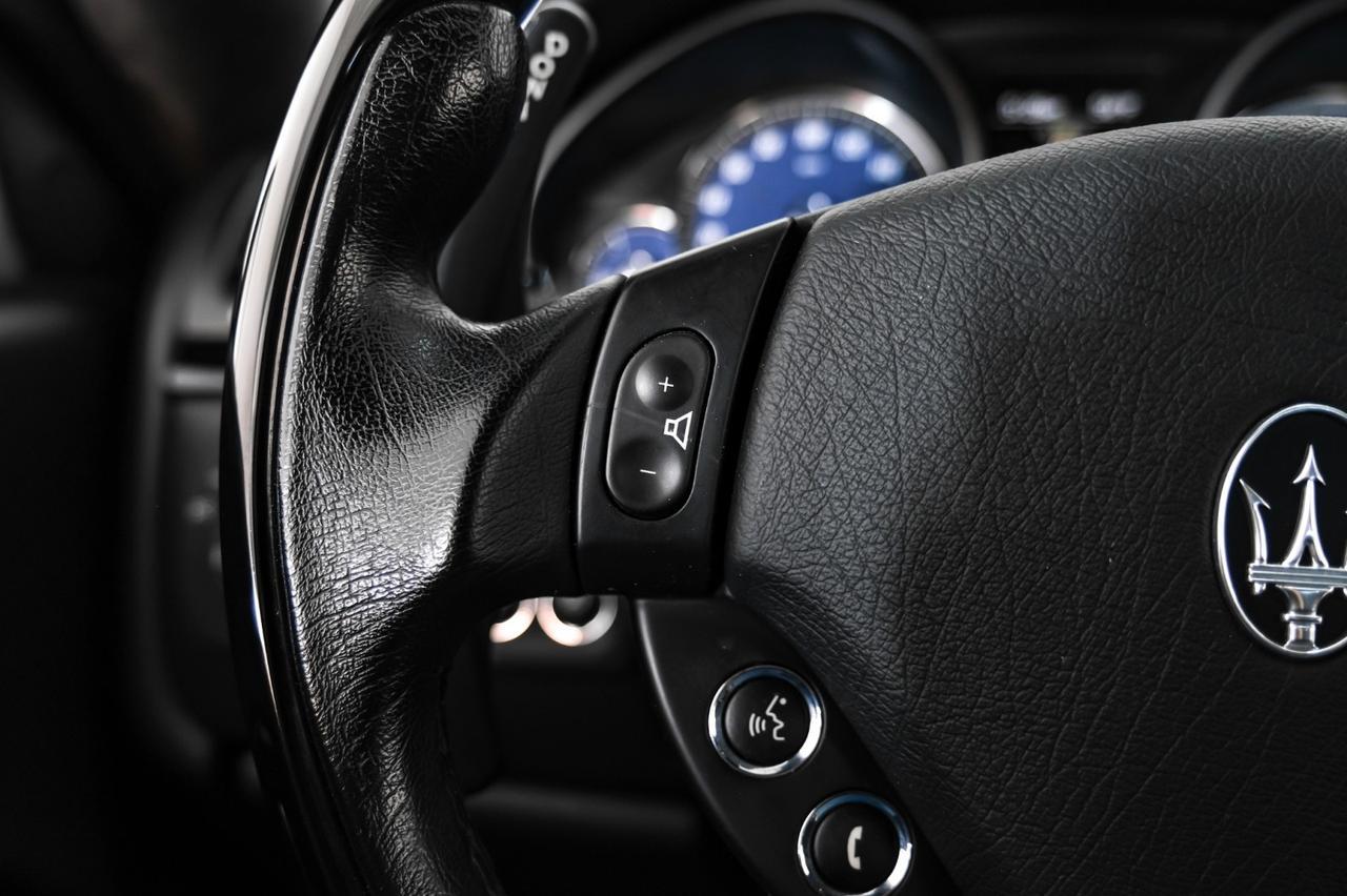 2014 Maserati GranTurismo SPORT NAVIGATION LEATHER HEATED SEATS FRONT AND REAR PARKING SENSORS BOSE SOUND PADDLE SHIFTERS Carrollton TX