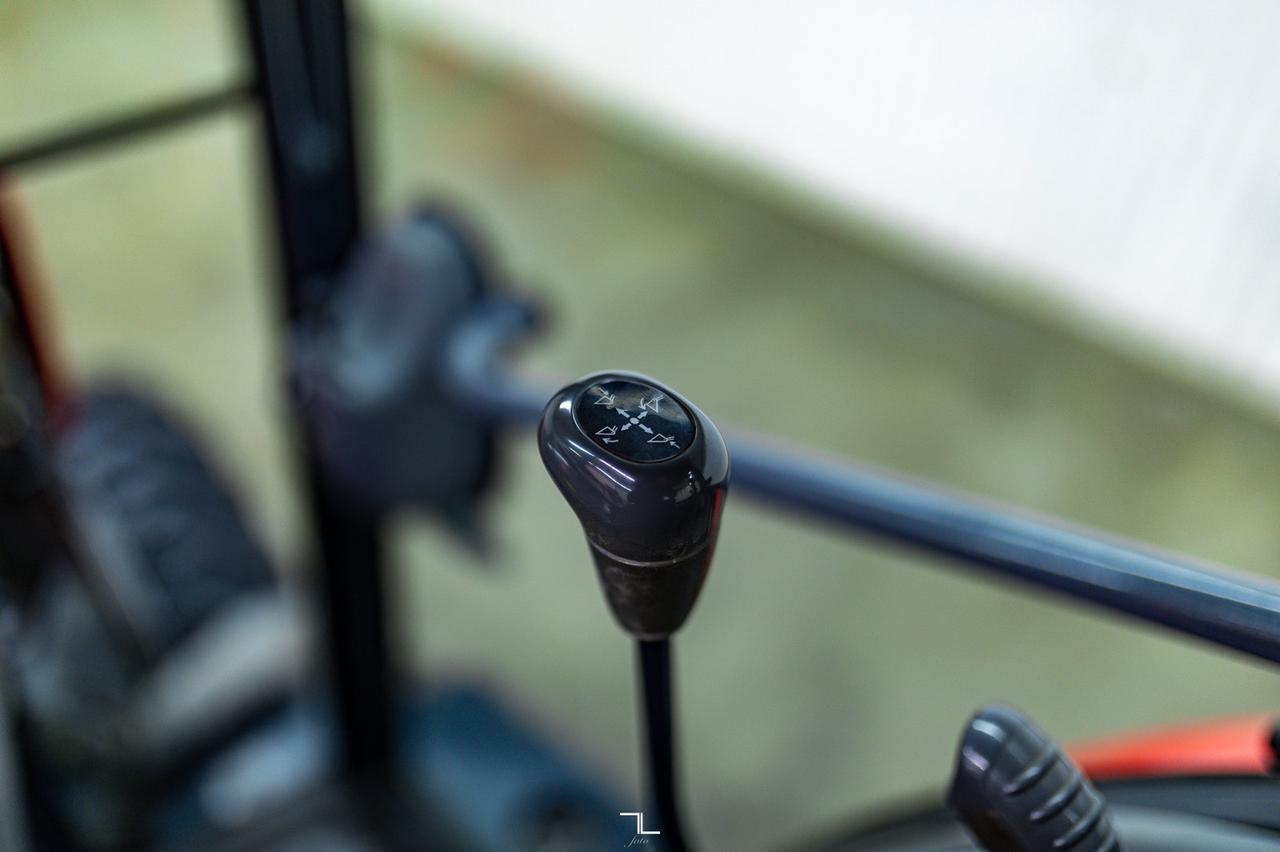 2014 Massey Ferguson 1742 4x4 Tractor Cab/Loader Diesel Red Deer AB