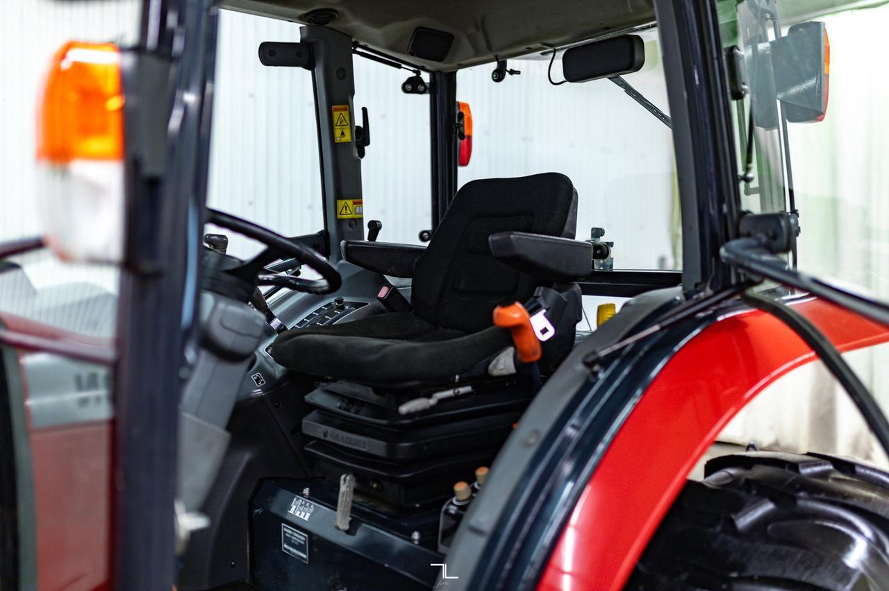 2014 Massey Ferguson 1742 4x4 Tractor Cab/Loader Diesel Red Deer AB