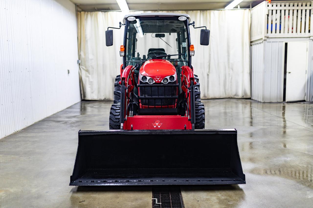 2014 Massey Ferguson 1742 4x4 Tractor Cab/Loader Diesel Red Deer AB