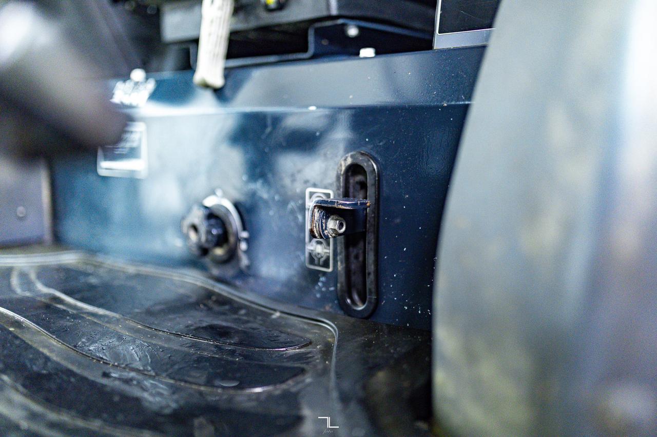 2014 Massey Ferguson 1742 4x4 Tractor Cab/Loader Diesel Red Deer AB