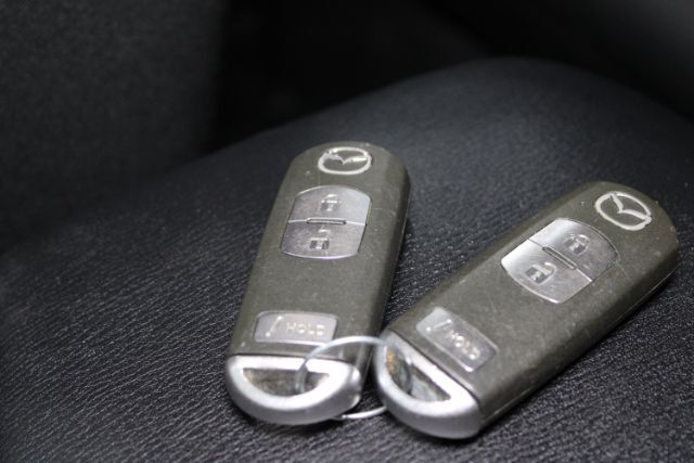 2014 Mazda Mazda3 Hatchback i Sport Chantilly VA