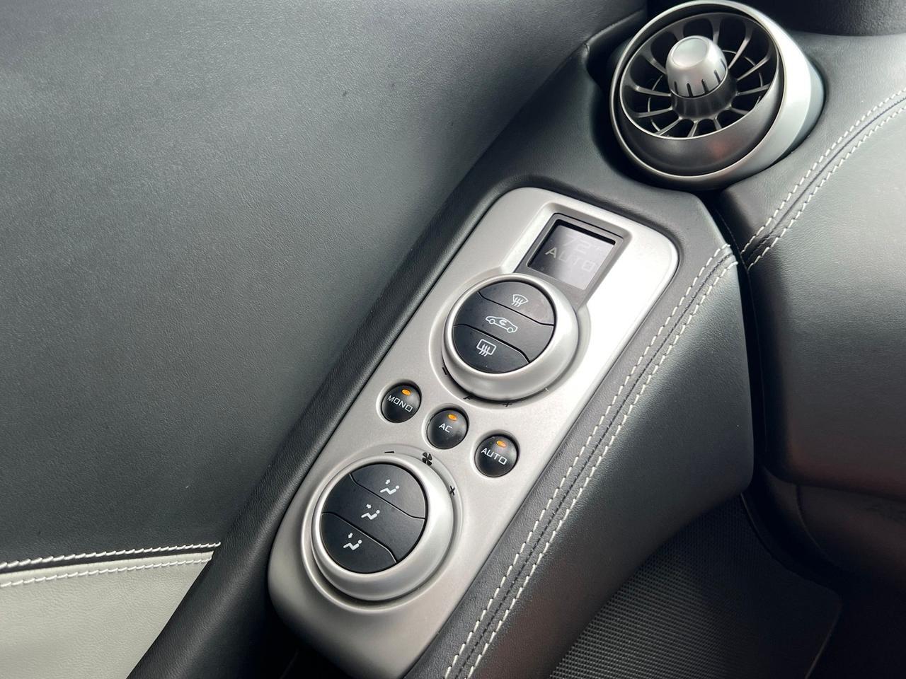 2014 McLaren MP4-12C Base Indianapolis IN
