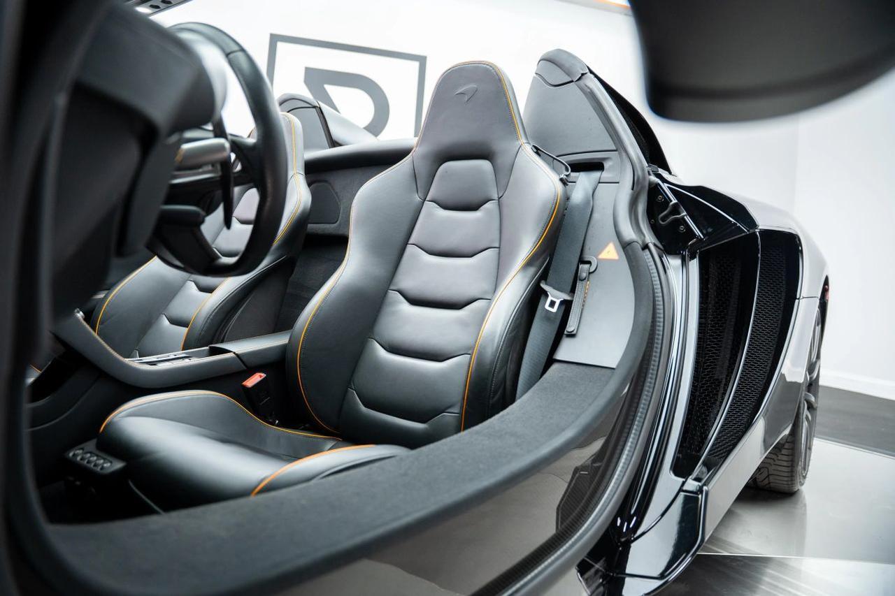 2014 McLaren MP4-12C