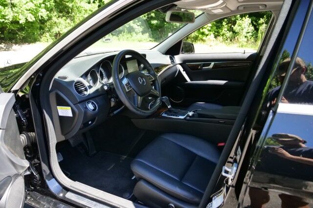 2014 Mercedes-Benz C-300 Sport / Premium 1 Package / Heated Seats! High Point NC