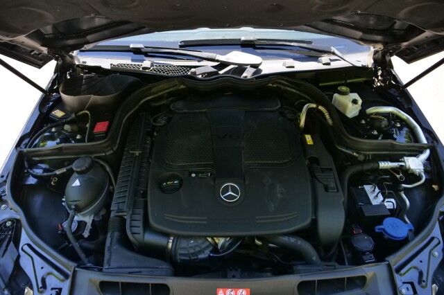 2014 Mercedes-Benz C-300 Sport / Premium 1 Package / Heated Seats! High Point NC