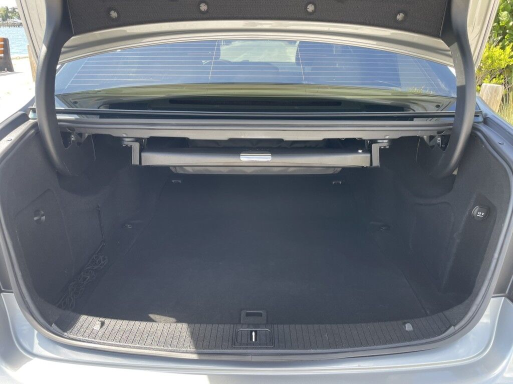 2014 Mercedes-Benz E-Class E 350 Sport~ACCIDENT AVOIDANCE SYSTEMS~APPROACH LIGHTS~BLIND SPOT WARNING~CHROME GRILLE~CRASH SENSORS~LEATHER SEATS~LUXURY PACKAGE~PARKING SENSORS~PREMIUM SOUND SYSTEM~VIDEO SYSTEM Sarasota FL