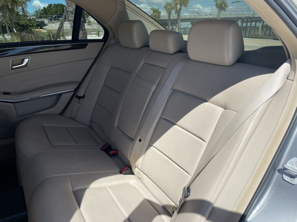 2014 Mercedes-Benz E-Class E 350 Sport~ACCIDENT AVOIDANCE SYSTEMS~APPROACH LIGHTS~BLIND SPOT WARNING~CHROME GRILLE~CRASH SENSORS~LEATHER SEATS~LUXURY PACKAGE~PARKING SENSORS~PREMIUM SOUND SYSTEM~VIDEO SYSTEM Sarasota FL