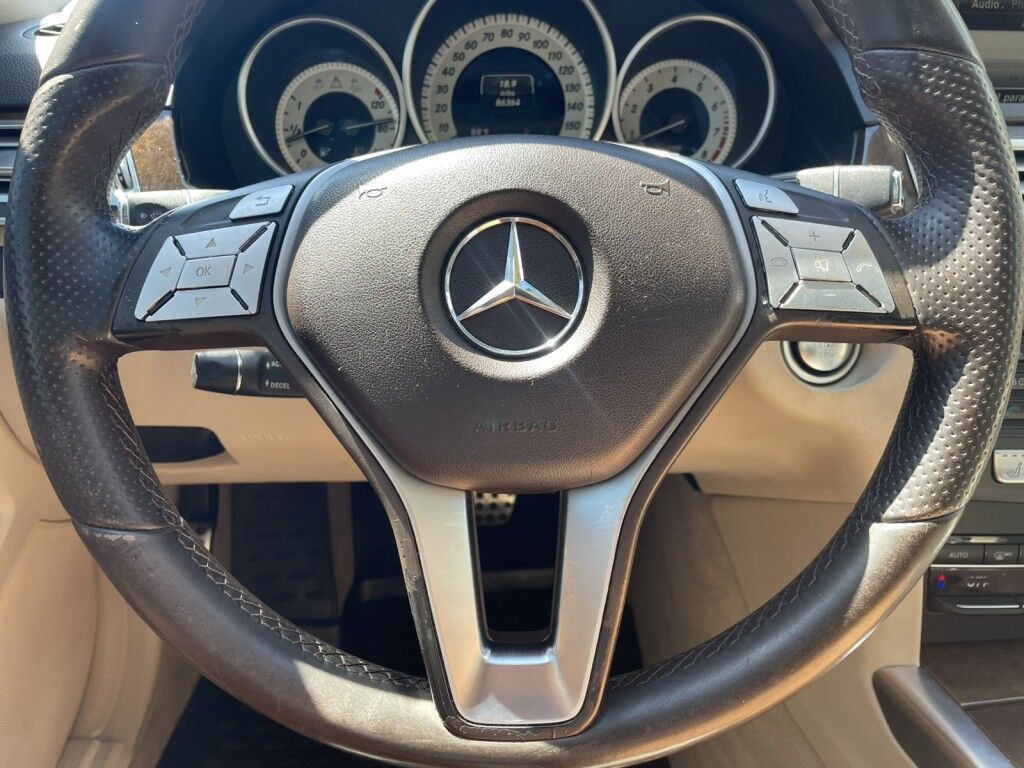 2014 Mercedes-Benz E-Class E 350 Sport~ACCIDENT AVOIDANCE SYSTEMS~APPROACH LIGHTS~BLIND SPOT WARNING~CHROME GRILLE~CRASH SENSORS~LEATHER SEATS~LUXURY PACKAGE~PARKING SENSORS~PREMIUM SOUND SYSTEM~VIDEO SYSTEM Sarasota FL