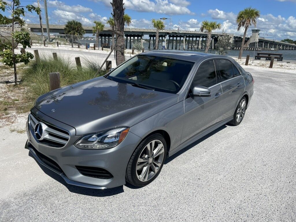 2014 Mercedes-Benz E-Class E 350 Sport~ACCIDENT AVOIDANCE SYSTEMS~APPROACH LIGHTS~BLIND SPOT WARNING~CHROME GRILLE~CRASH SENSORS~LEATHER SEATS~LUXURY PACKAGE~PARKING SENSORS~PREMIUM SOUND SYSTEM~VIDEO SYSTEM Sarasota FL