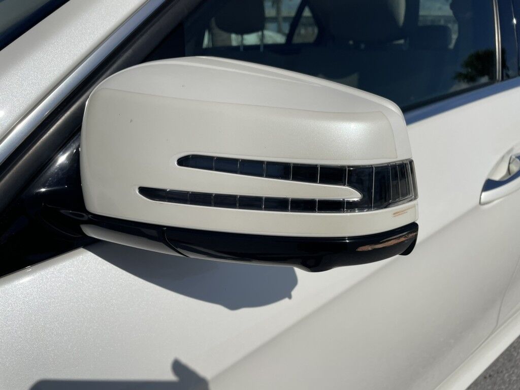 2014 Mercedes-Benz E-Class E 550 SPORT~CLEAN CARFAX~SUNROOF~NAVIGATION~ONELINE FINANCE AND SHIPPING AVAILABLE!!!!! Sarasota FL