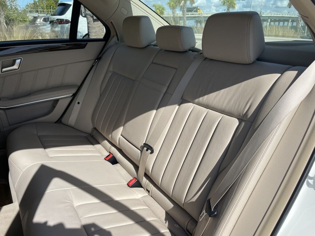 2014 Mercedes-Benz E-Class E 550 SPORT~CLEAN CARFAX~SUNROOF~NAVIGATION~ONELINE FINANCE AND SHIPPING AVAILABLE!!!!! Sarasota FL